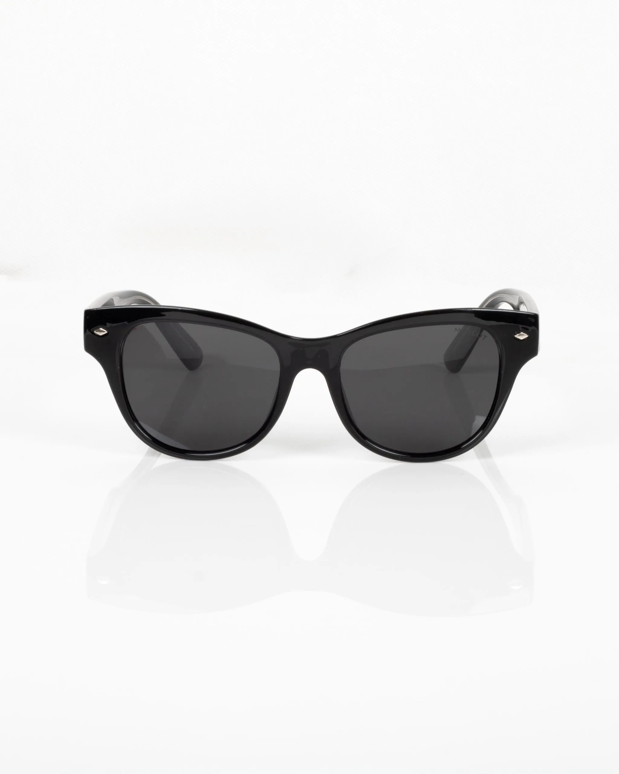 عینک آفتابی اورجینال موسکات مشکی مدل MOSCOT 4022 1 عینک آفتابی اورجینال موسکات مشکی مدل MOSCOT 4022