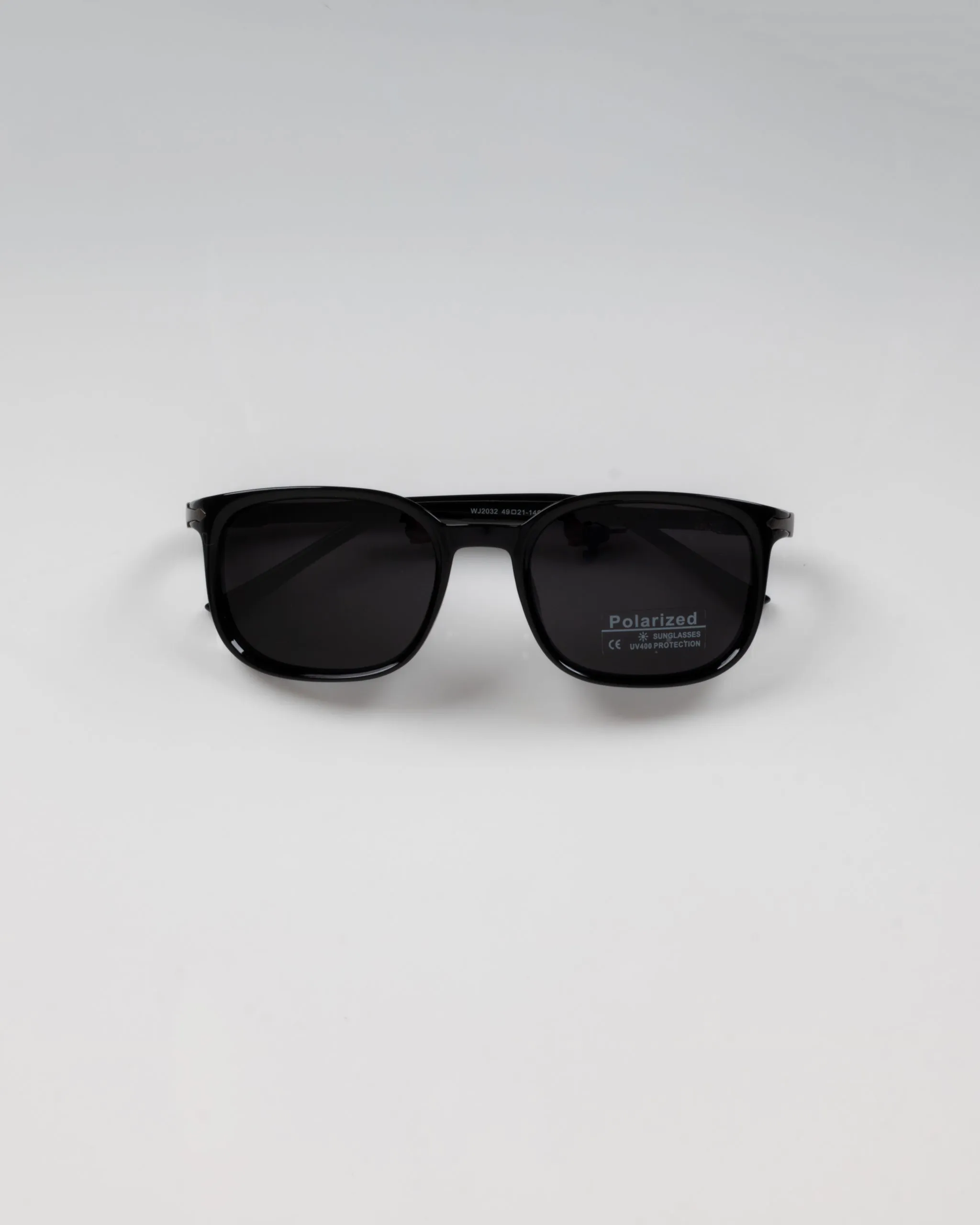 عینک آفتابی پرسول مشکی مدل 2032 _ persol 2 عینک آفتابی پرسول مشکی مدل 2032 _ persol