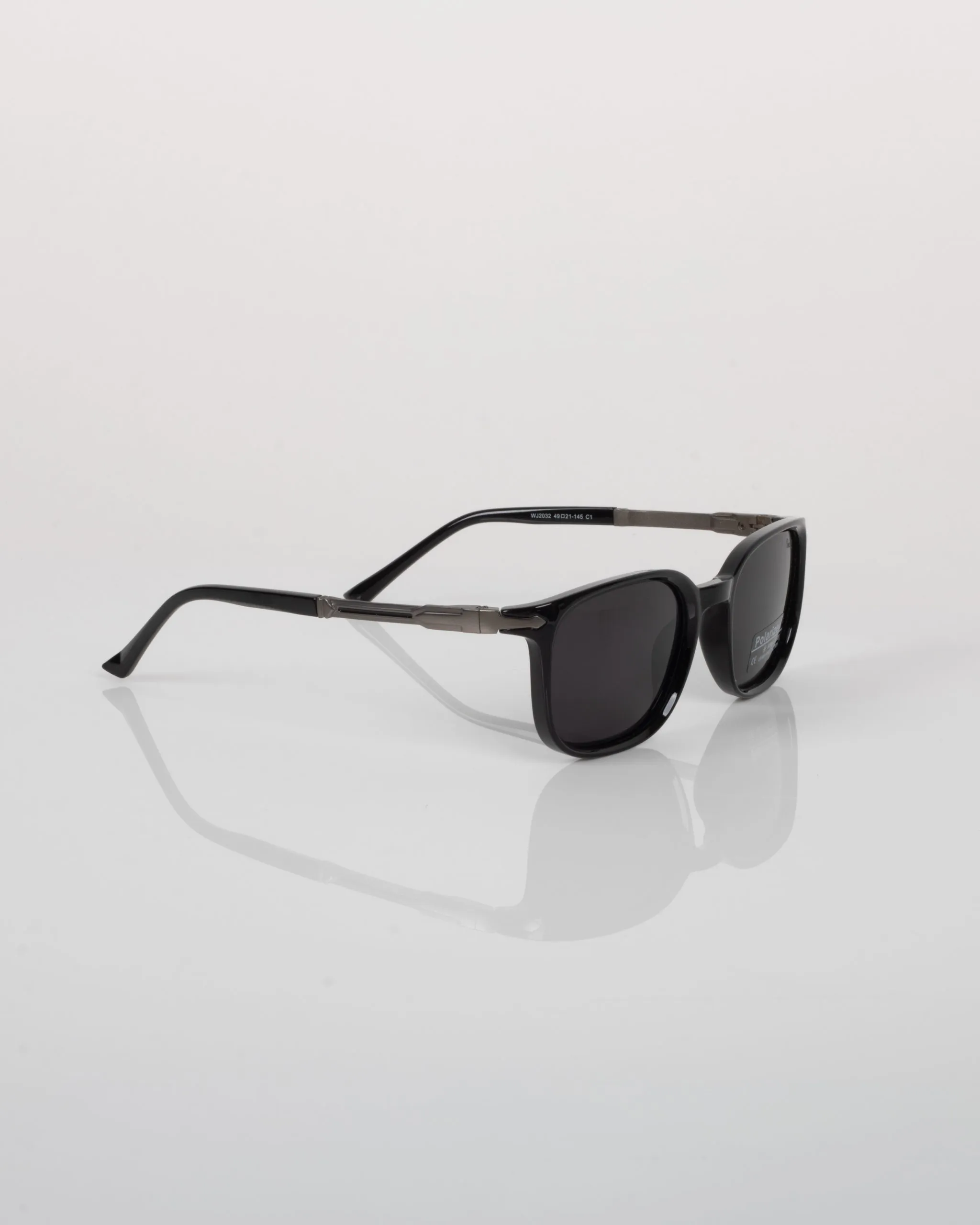 عینک آفتابی پرسول مشکی مدل 2032 _ persol 1 عینک آفتابی پرسول مشکی مدل 2032 _ persol