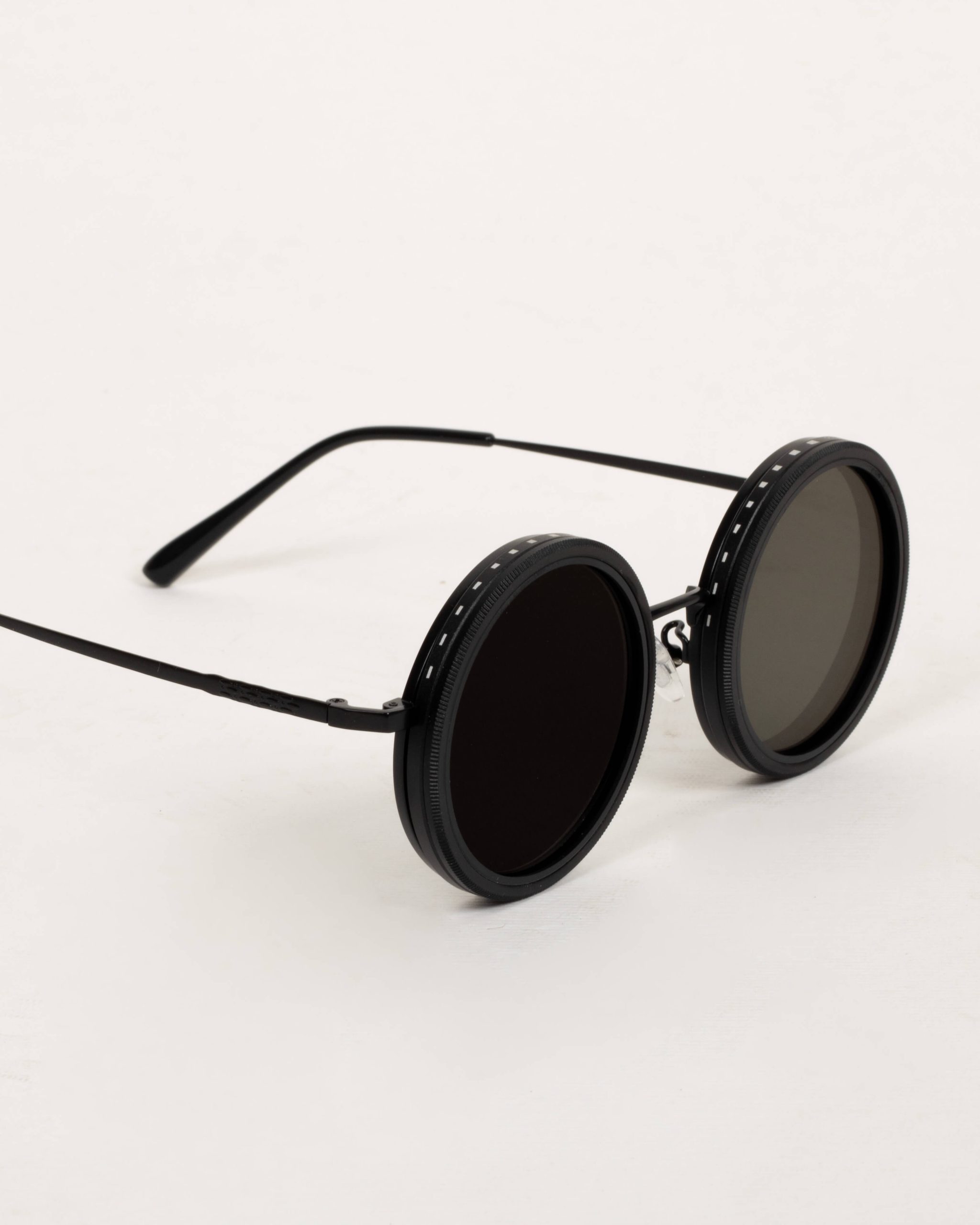 عینک آفتابی چرخشی گرد قابل تنظیم تیرگی خرید اقساطی ND9 5 عینک آفتابی چرخشی گرد قابل تنظیم تیرگی خرید اقساطی ND9 - Image 5